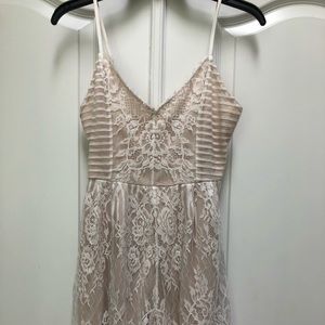 White lace shirt romper